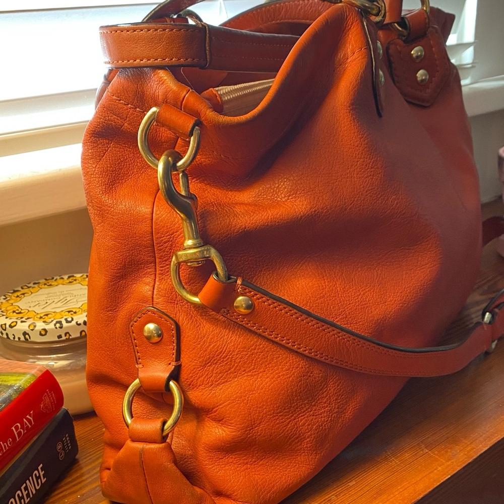 ‼️ SOLD ‼️Authentic Coach handbag. Brick/brown/red color. 11x14”. All leather. - Picture 5 of 10